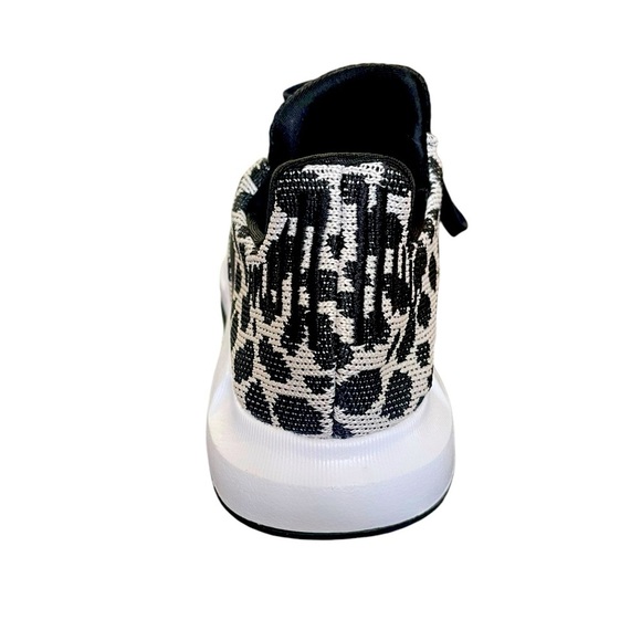 Adidas Swift Running Run Shoes Black White Leopard BD7962 Woman’s Size 6 - Picture 9 of 12